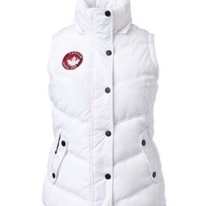 CANADA Weathergear Women’s Snap Up Puffer Vest RN 74299 Size S/C/P